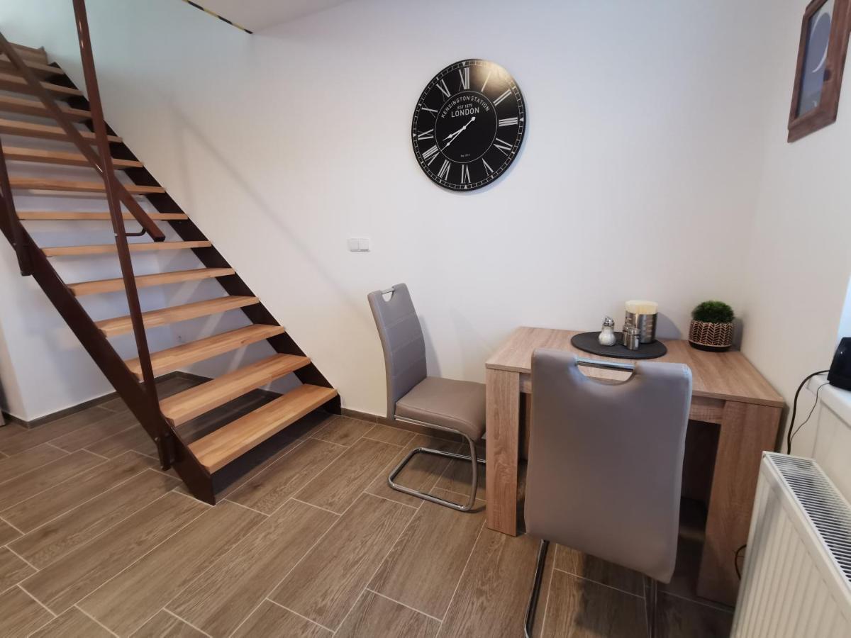 Apartmany Svitkov 79 Pardubice Buitenkant foto