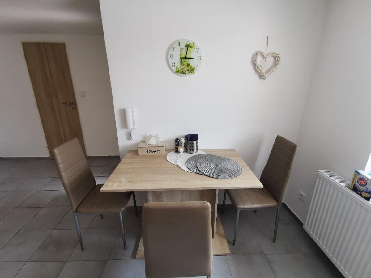 Apartmany Svitkov 79 Pardubice Buitenkant foto