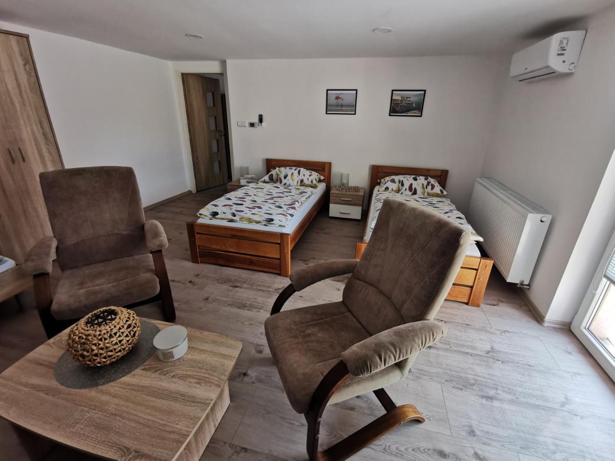 Apartmany Svitkov 79 Pardubice Buitenkant foto